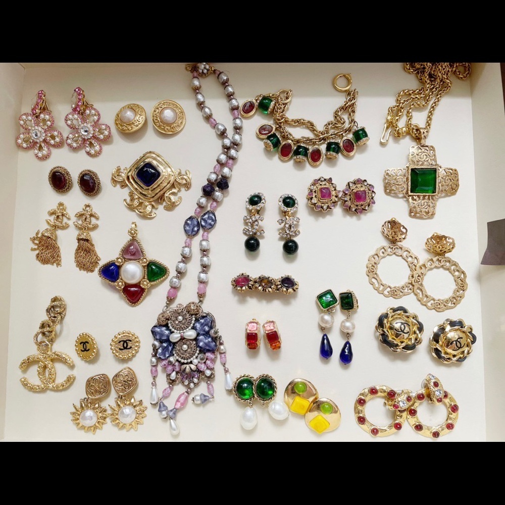 Chanel vintage earrings necklace belt collection